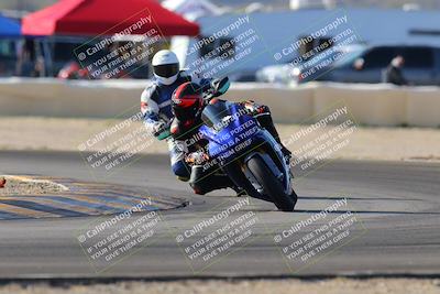 media/Dec-18-2022-SoCal Trackdays (Sun) [[8099a50955]]/Turn 2 (950am)/